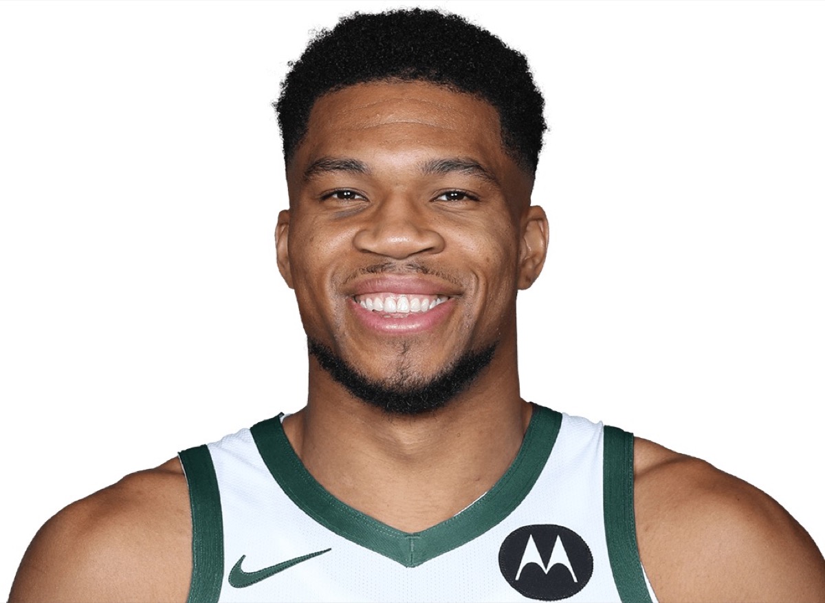 希腊怪物封神之路：从雅典街头到NBA两届MVP的传奇旅程
